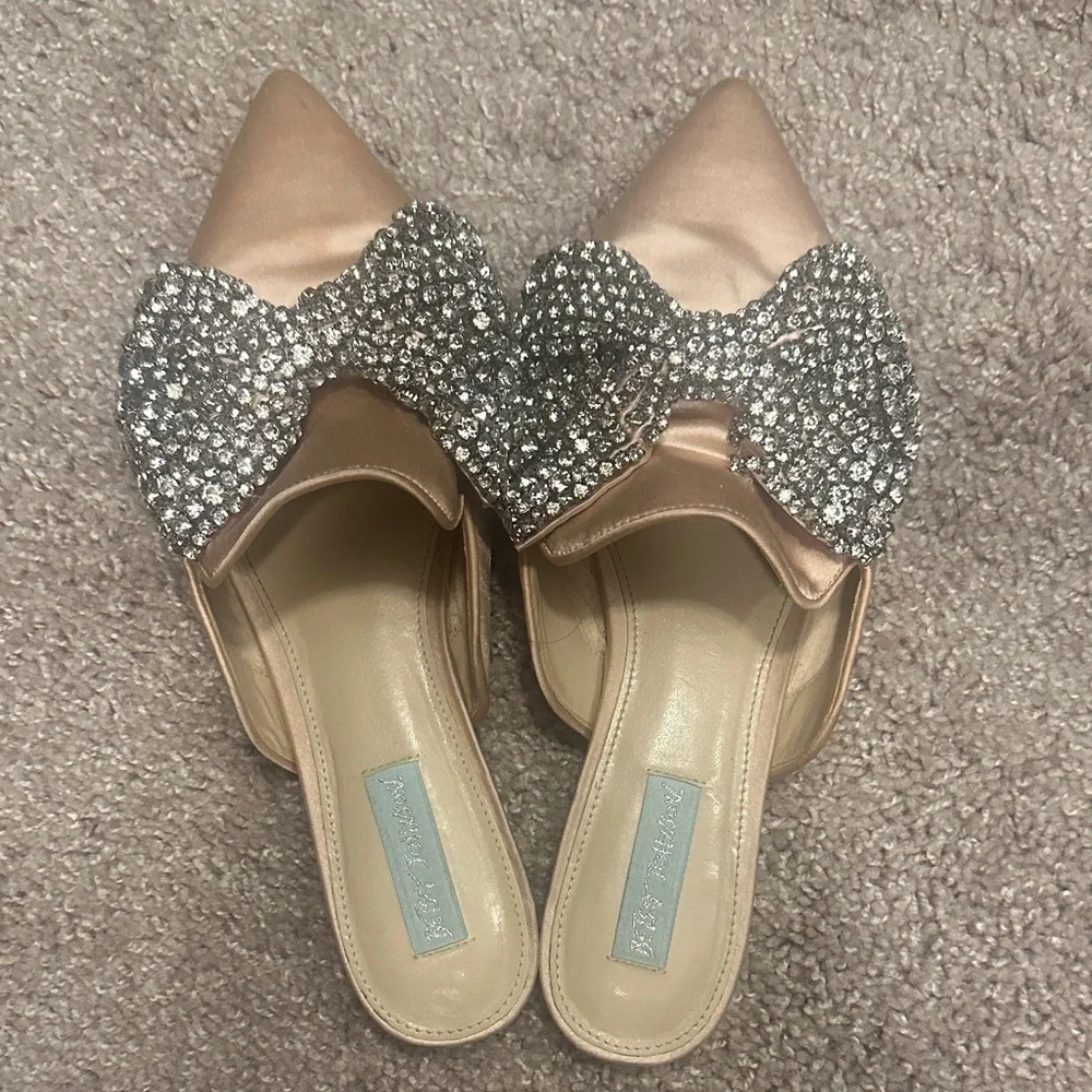 Glamorous Betsey Johnson Rhinestone Bow Satin Mules - Picture 3 of 7